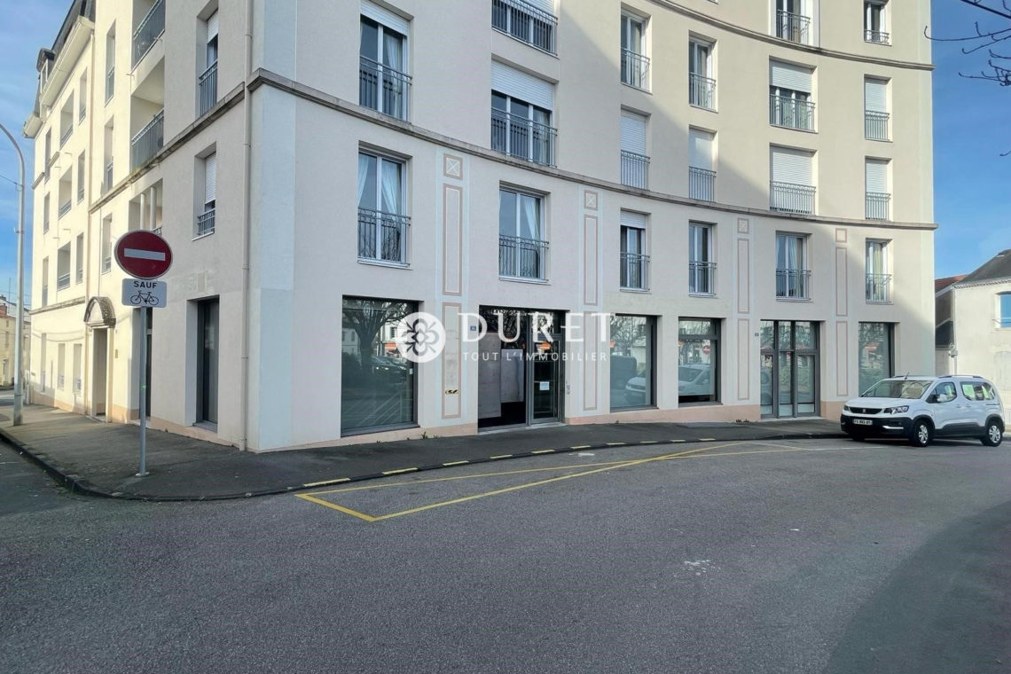 Louer Local commercial Local commercial, La Roche-sur-Yon 342 m2 - LP1932-DURET