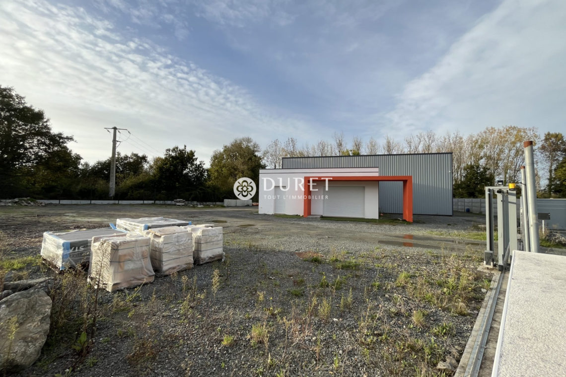 Acheter Local industriel Local industriel, Saint-Urbain 350 m2 - VP2346-DURET