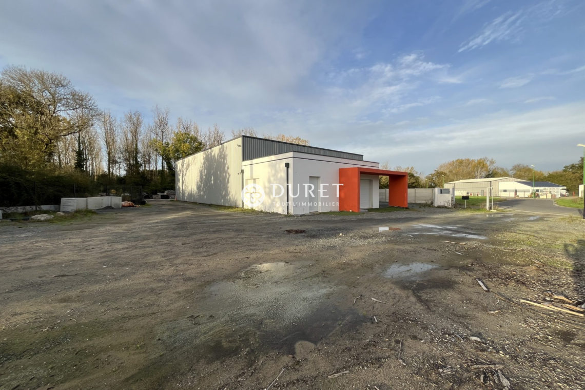 Acheter Local industriel Local industriel, Saint-Urbain 350 m2 - VP2346-DURET