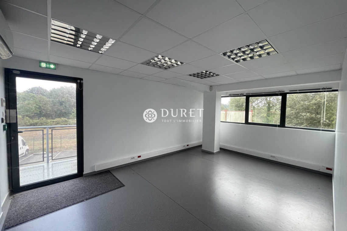 Louer Bureau Bureau, La Roche-sur-Yon 150 m2 - LP1088-DURET