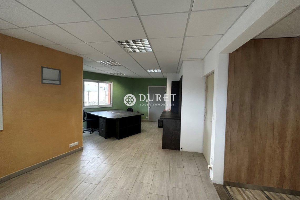 Louer Bureau Bureau, Mortagne-sur-Sèvre 222 m2 - LP1777-DURET