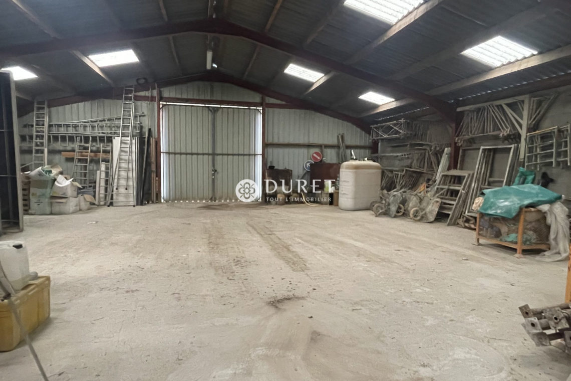 Louer Local professionnel Local professionnel, Longeville-sur-Mer 300 m2 - LP1854-DURET