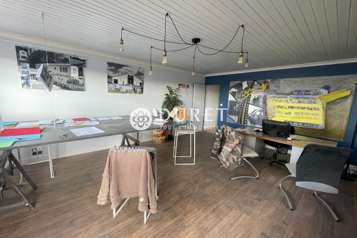 Louer Local professionnel Local professionnel, Longeville-sur-Mer 300 m2 - LP1854-DURET