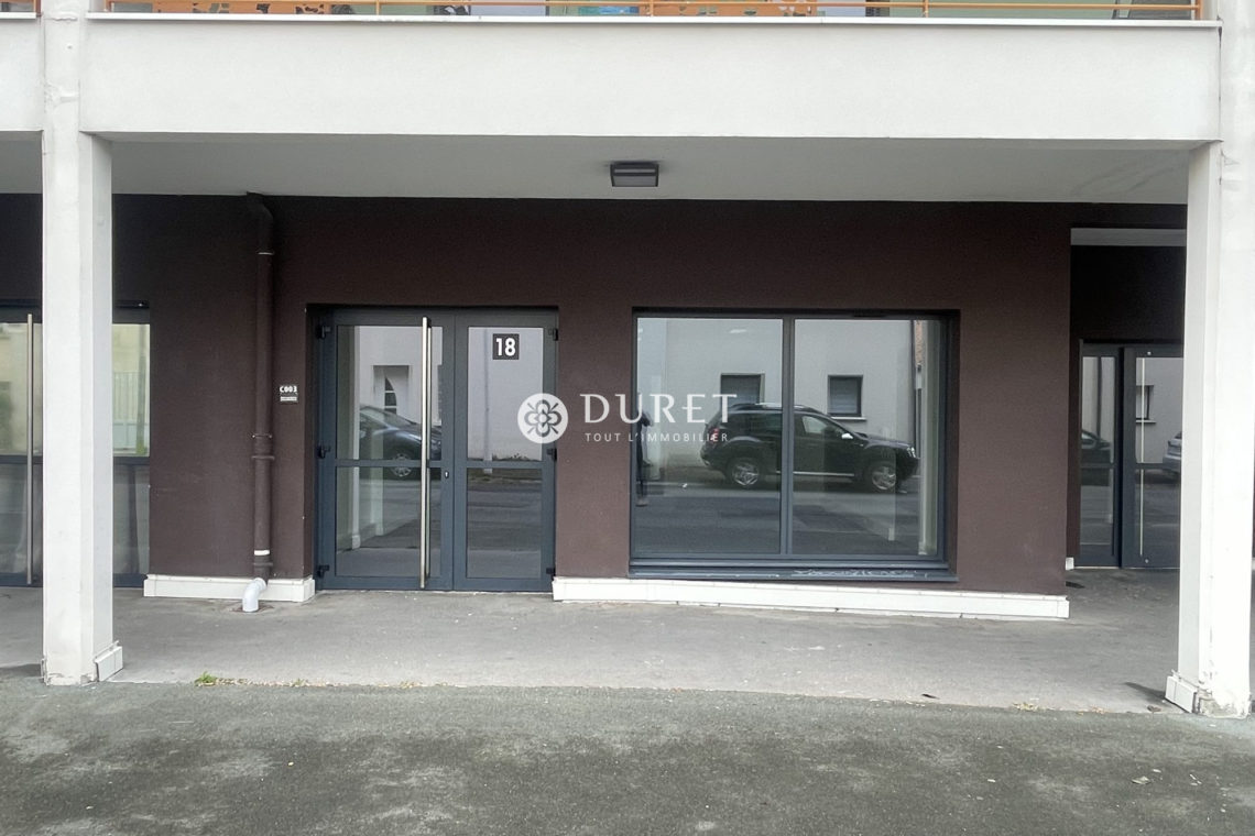 Louer Local commercial Local commercial, La Roche-sur-Yon 82 m2 - LP2058-DURET