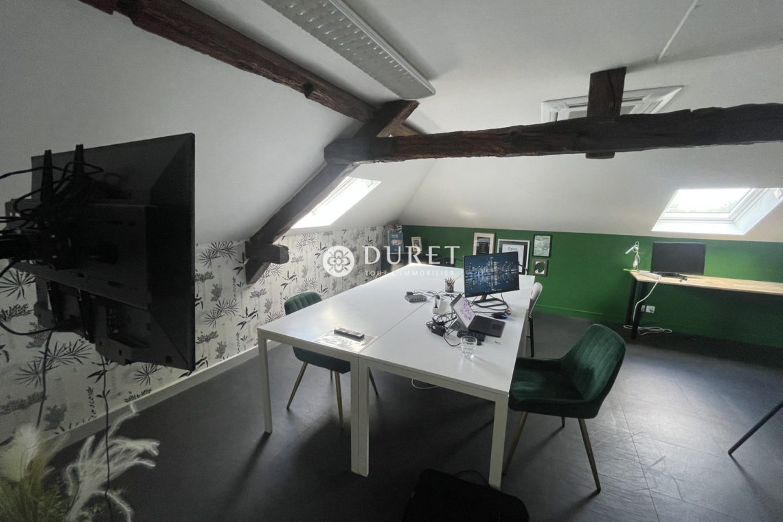 Louer Bureau Bureau, La Roche-sur-Yon 130 m2 - LP2103-DURET