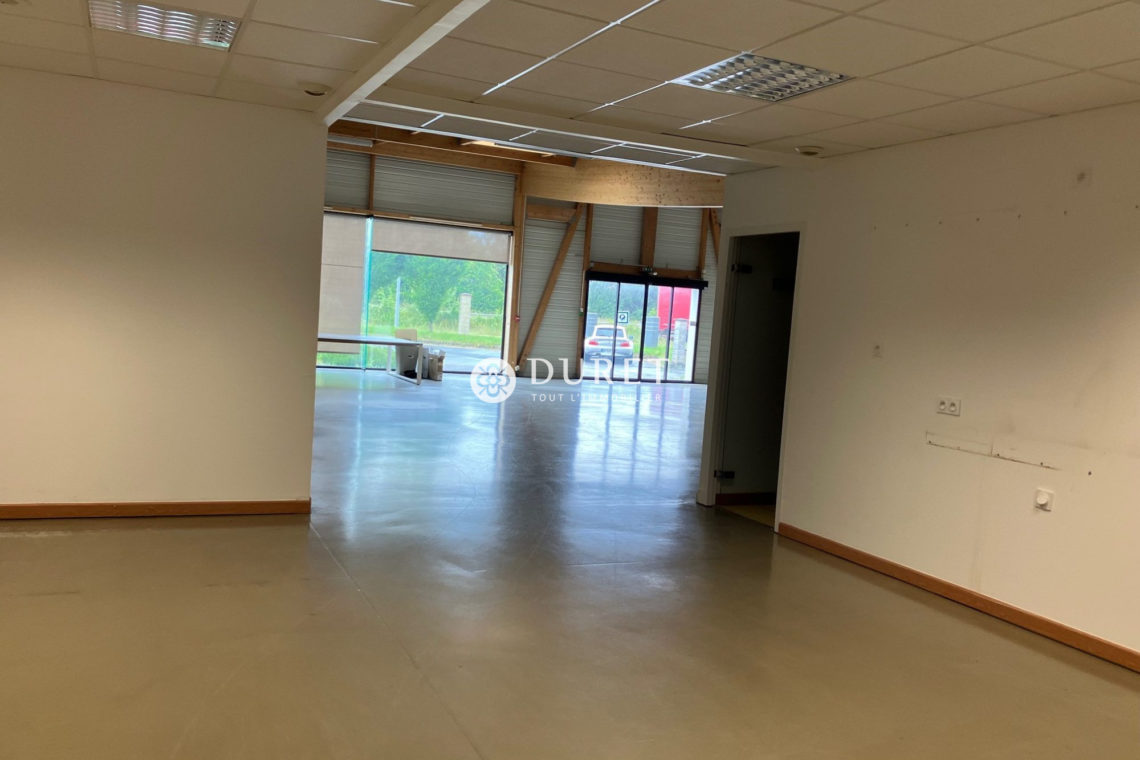 Louer Local commercial Local commercial, Aizenay 538 m2 - LP1828-DURET