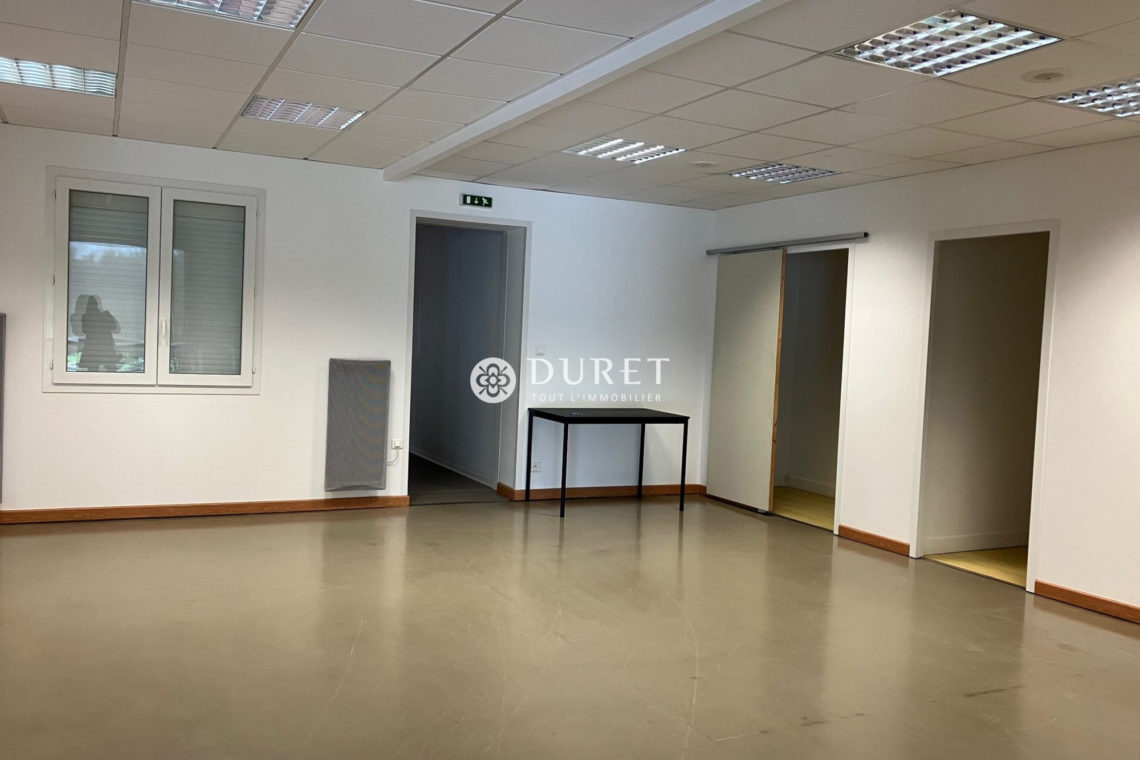 Louer Local commercial Local commercial, Aizenay 538 m2 - LP1828-DURET