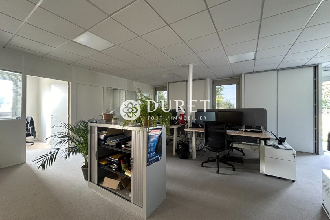 Louer Bureau Bureau, Montaigu-Vendée 373 m2 - LP2172-DURET