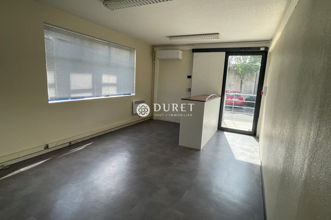 Louer Bureau Bureau, La Roche-sur-Yon 185 m2 - LP2316-DURET