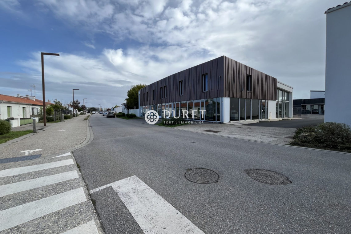 Louer Local commercial Local commercial, Saint-Gilles-Croix-de-Vie 160 m2 - LP2357-DURET