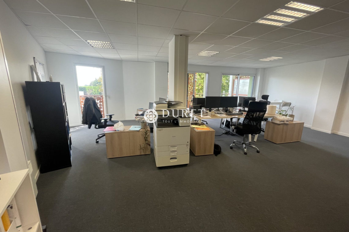 Louer Bureau Bureau, La Roche-sur-Yon 63 m2 - LP2381-DURET