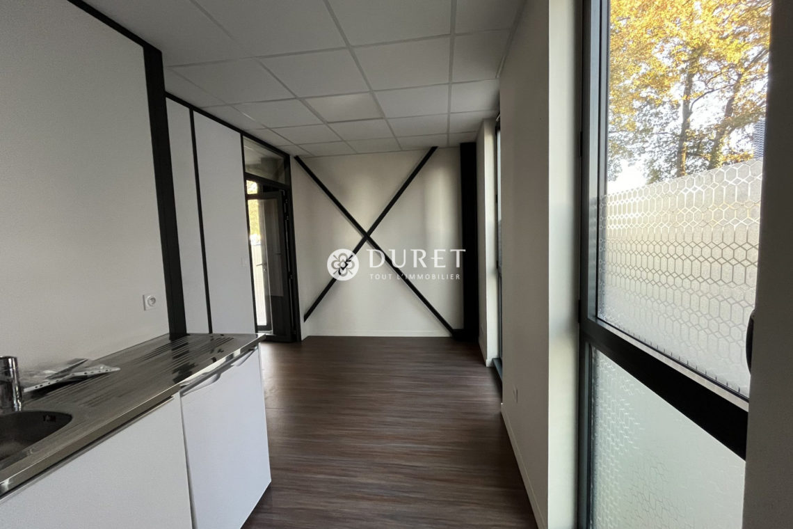 Louer Bureau Bureau, CHALLANS 42 m2 - LP2311-DURET