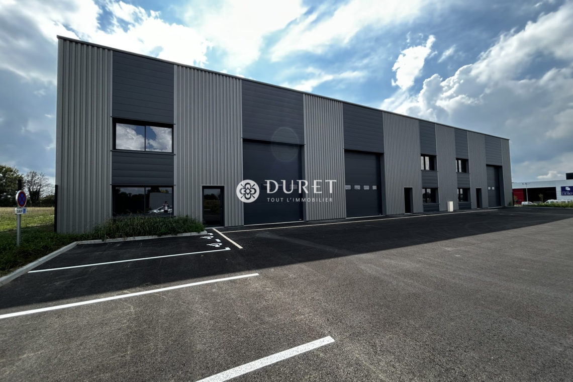 Louer Local commercial Local commercial, Les Herbiers 630 m2 - LP1557-DURET