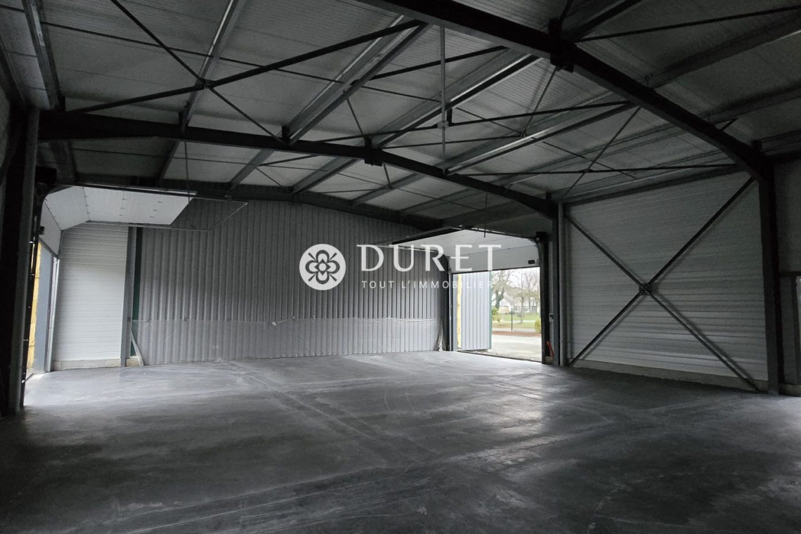 Louer Local professionnel Local professionnel, Clisson 230 m2 - LP2471-DURET