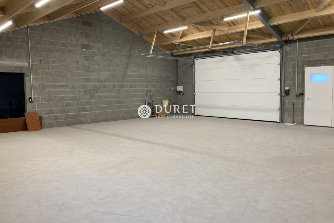 Louer Local professionnel Local professionnel, Chanverrie 131 m2 - LP1485-DURET